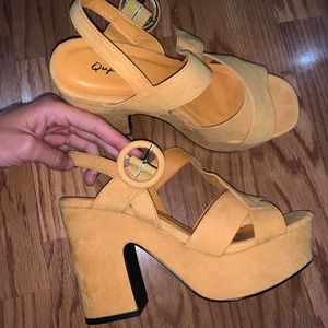Lulus Yellow platform Heels